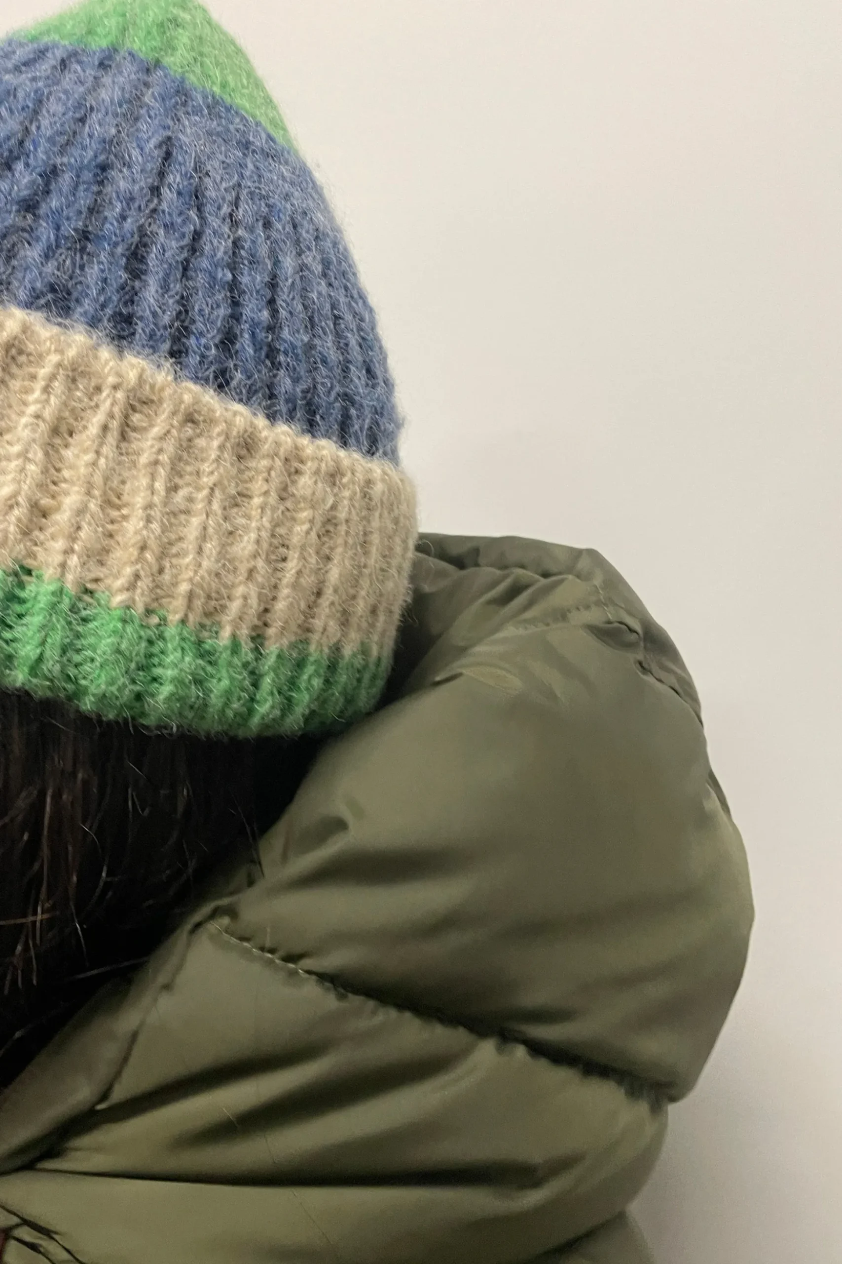 COLOR BLOCK BEANIE