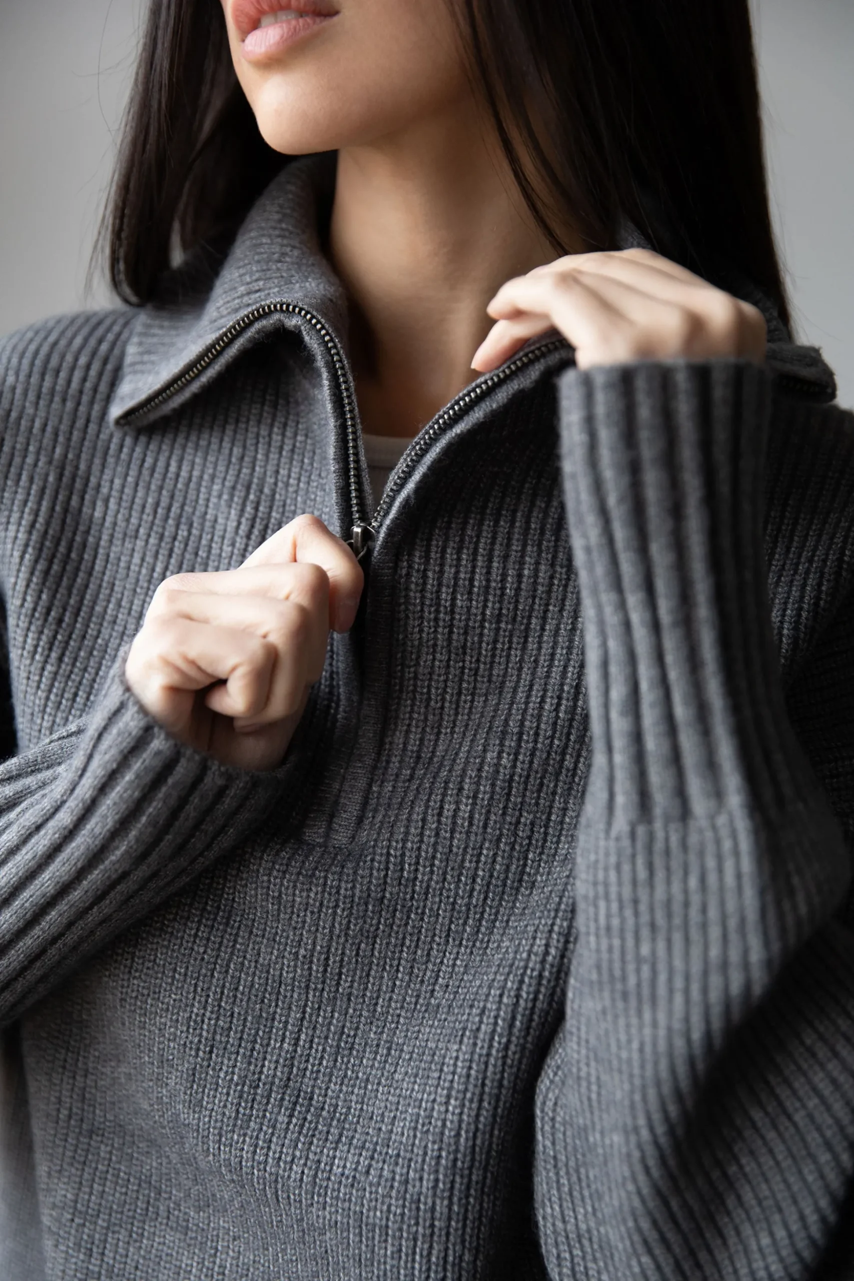HALF ZIP SWEATER